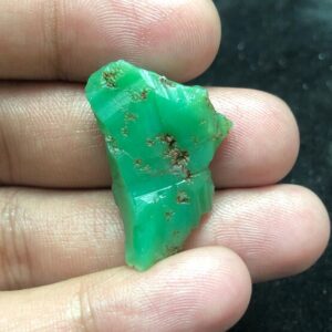 Apple Green Natural Chrysoprase Rough Stone Slice 7.3g 32x18x8mm Apple Green Natural Chrysoprase Rough Stone Slice 7.3g 32x18x8mm