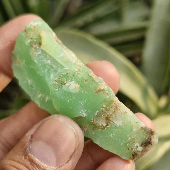 Marvellous Green Chrysoprase, Energy Stone Healing Crystal Raw Chrysoprase 97 Carat