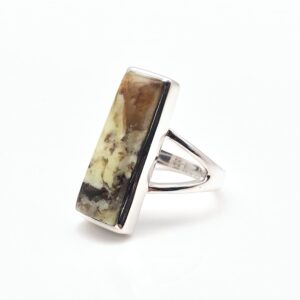 Green Chrysoprase Ring Size 6 // Rectangular Sterling Silver Setting // Chrysoprase Ring // Chrysoprase Stone Ring // Green Stone Ring Green Chrysoprase Ring Size 6 // Rectangular Sterling Silver Setting // Chrysoprase Ring // Chrysoprase Stone Ring // Green Stone Ring