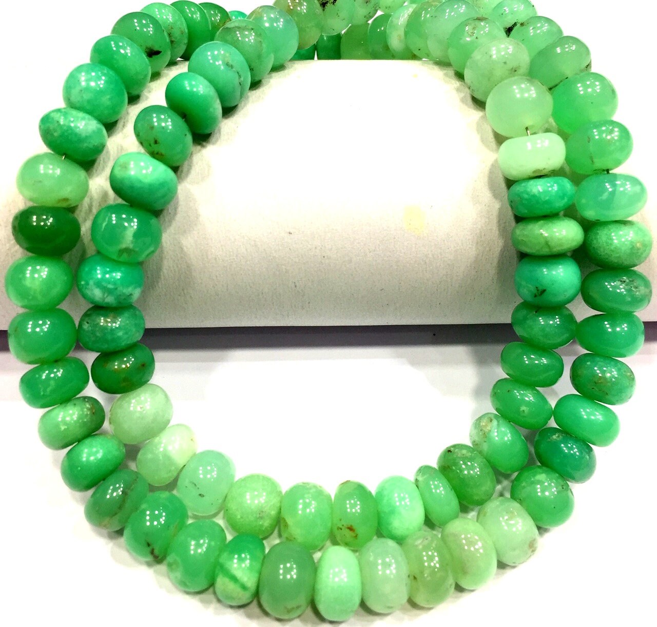Natural Chrysoprase Smooth Rondelle Beads Chrysoprase Gemstone Beads Polished Rondelle Beads Chrysoprase String Wholesale Bead Top Quality. Natural Chrysoprase Smooth Rondelle Beads Chrysoprase Gemstone Beads Polished Rondelle Beads Chrysoprase String Wholesale Bead Top Quality.