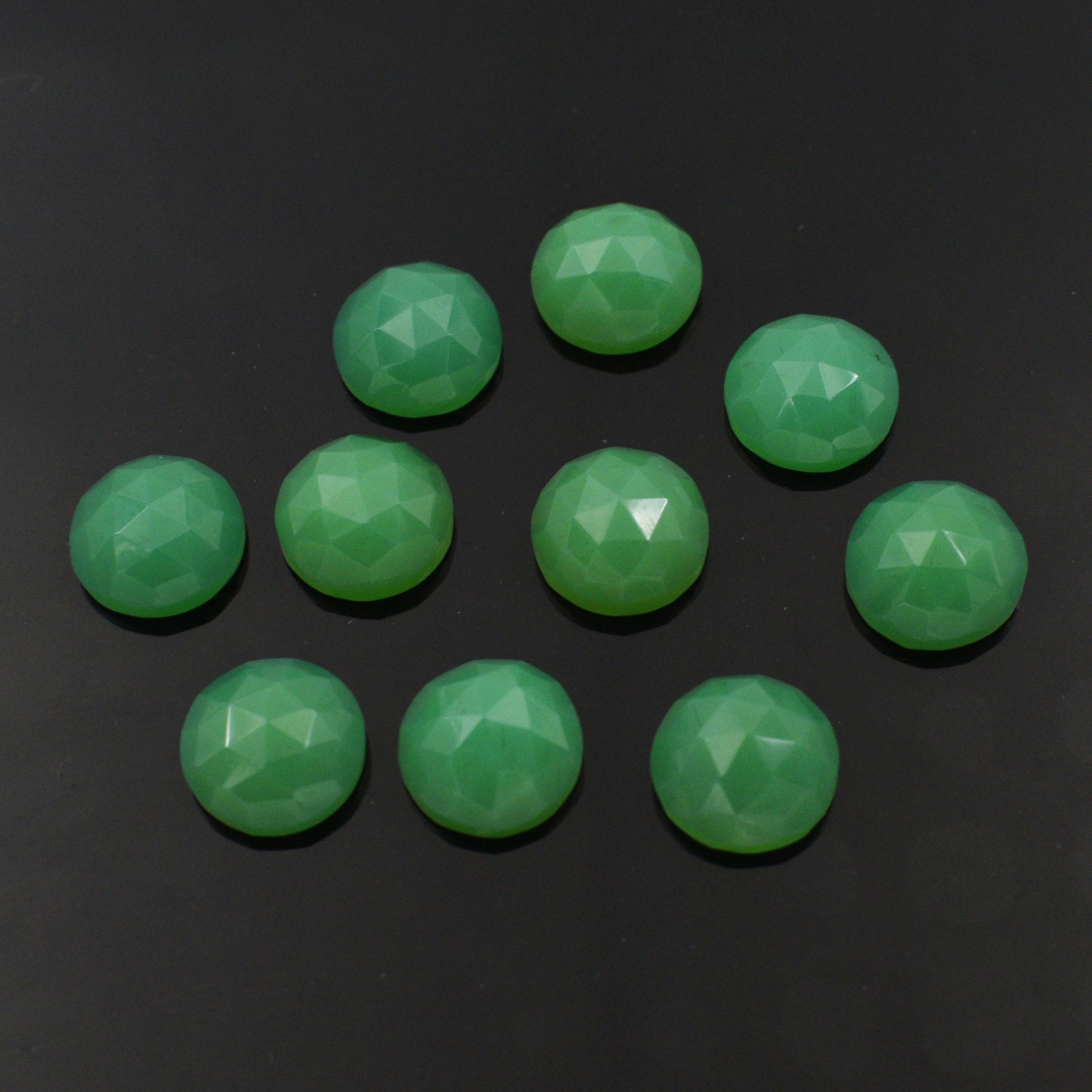 Natural Chrysoprase Faceted Calibrated Round Gemstone For Jewelry Making 8-25mm Green Chrysoprase Flat Back Polished Gemstone All Sizes Natural Chrysoprase Faceted Calibrated Round Gemstone For Jewelry Making 8-25mm Green Chrysoprase Flat Back Polished Gemstone All Sizes