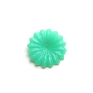 Natural Chrysoprase Flower Carving Loose Gemstone, 32x32 mm, Chrysoprase Jewelry Making Gemstone, Flower Carving, 1 Piece Natural Chrysoprase Flower Carving Loose Gemstone, 32x32 mm, Chrysoprase Jewelry Making Gemstone, Flower Carving, 1 Piece