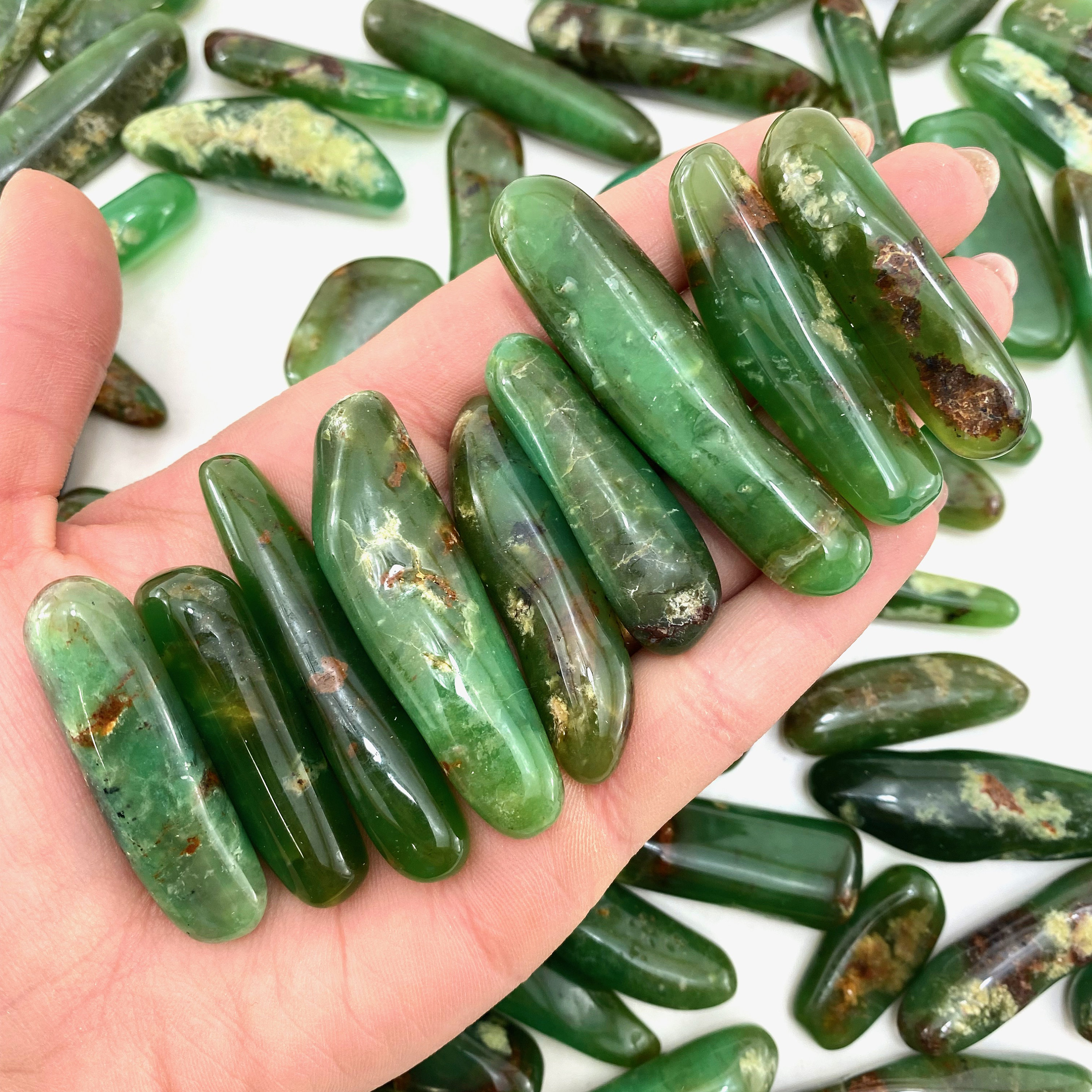 Quality Chrysoprase Stick, Tumbled Chrysoprase, Chrysoprase Stick Tumble, Bright Chrysoprase, T-154
