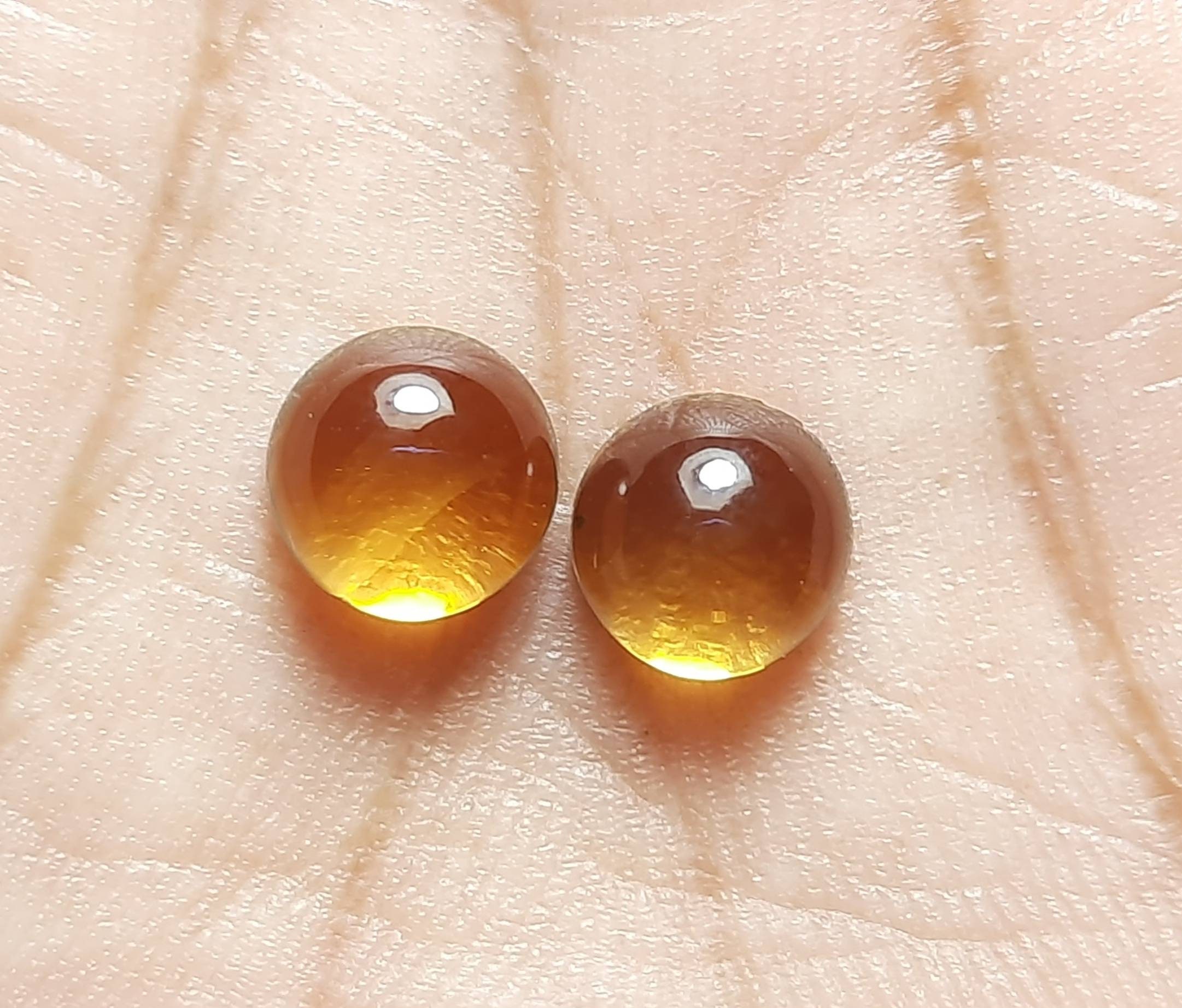 Natural Citrine Round Cabochon Gemstone:sizes 5x5 To 10x10 Mm For Jewelry,ring,earing,bracelets,pendent,cabochon,meditation,chakra Healing. Natural Citrine Round Cabochon Gemstone:sizes 5x5 To 10x10 Mm For Jewelry,ring,earing,bracelets,pendent,cabochon,meditation,chakra Healing.