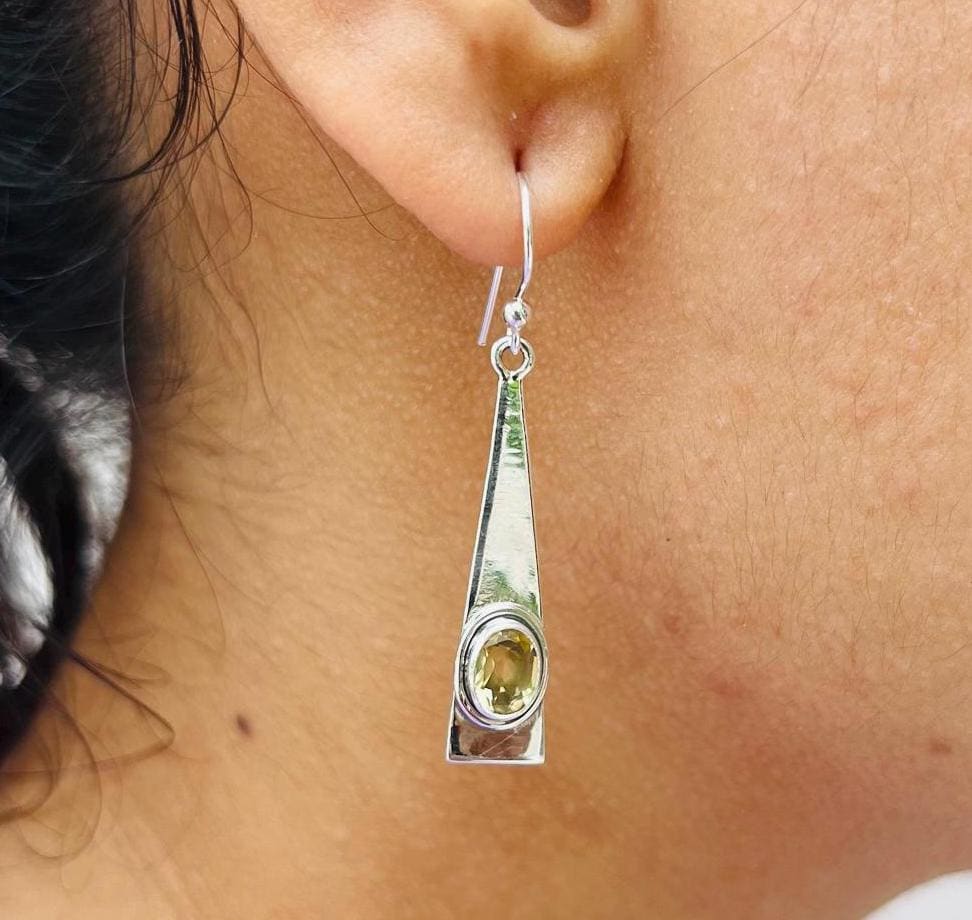 Yellow Citrine 925 Solid Sterling Silver Oval Shape Hook Earring Yellow Citrine 925 Solid Sterling Silver Oval Shape Hook Earring