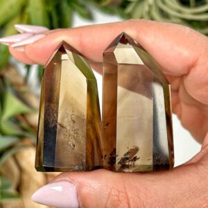 Citrine Mini Point | S, L | - (polished Yellow Crystal Tower, Solar Plexus Chakra, Healing Stone, Positivity)