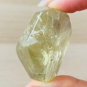 Natural Citrine Crystal Point: Yellow Quartz Gemstone (42x27x24mm) 40.33g