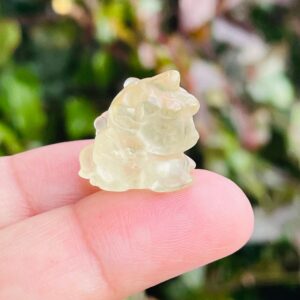 Carved Citrine Crystal Unicorn: Polished Gemstone Animal (14-18mm) Carved Citrine Crystal Unicorn: Polished Gemstone Animal (14-18mm)