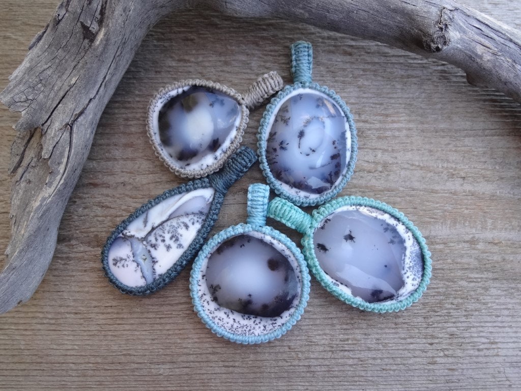 Dendritic Agate Macrame Necklace, White Black Stone Pendant Necklace, White Black Stone Jewelry, Gemstone Necklace Dendritic Agate Macrame Necklace, White Black Stone Pendant Necklace, White Black Stone Jewelry, Gemstone Necklace