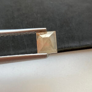 0.32CTW Peach White Diamond: 4.3mm Rectangle Rose Cut Cabochon 0.32CTW Peach White Diamond: 4.3mm Rectangle Rose Cut Cabochon