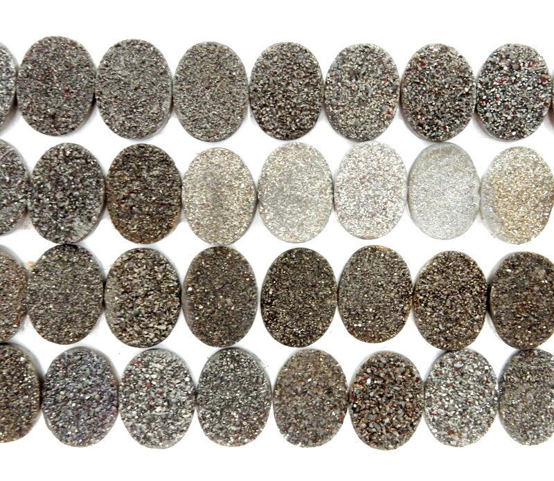 Black Diamond Oval Shaped Druzy Cabochon 16mm X 12mm (rk35b20-03) Black Diamond Oval Shaped Druzy Cabochon 16mm X 12mm (rk35b20-03)