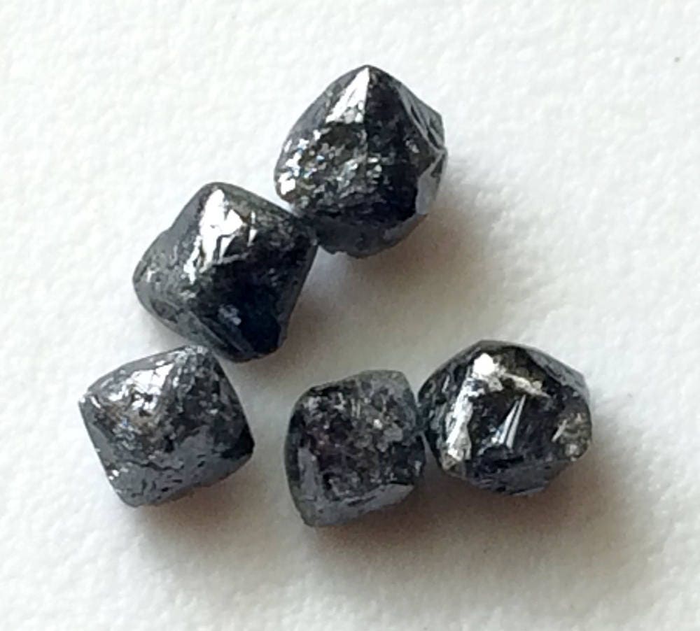 5-6mm Black Raw Diamond Crystal, Natural Rough Diamond, Uncut Diamond, Loose Diamond Crystal, Diamond Octahedron For Jewelry (1pc To 2pcs) 5-6mm Black Raw Diamond Crystal, Natural Rough Diamond, Uncut Diamond, Loose Diamond Crystal, Diamond Octahedron For Jewelry (1pc To 2pcs)