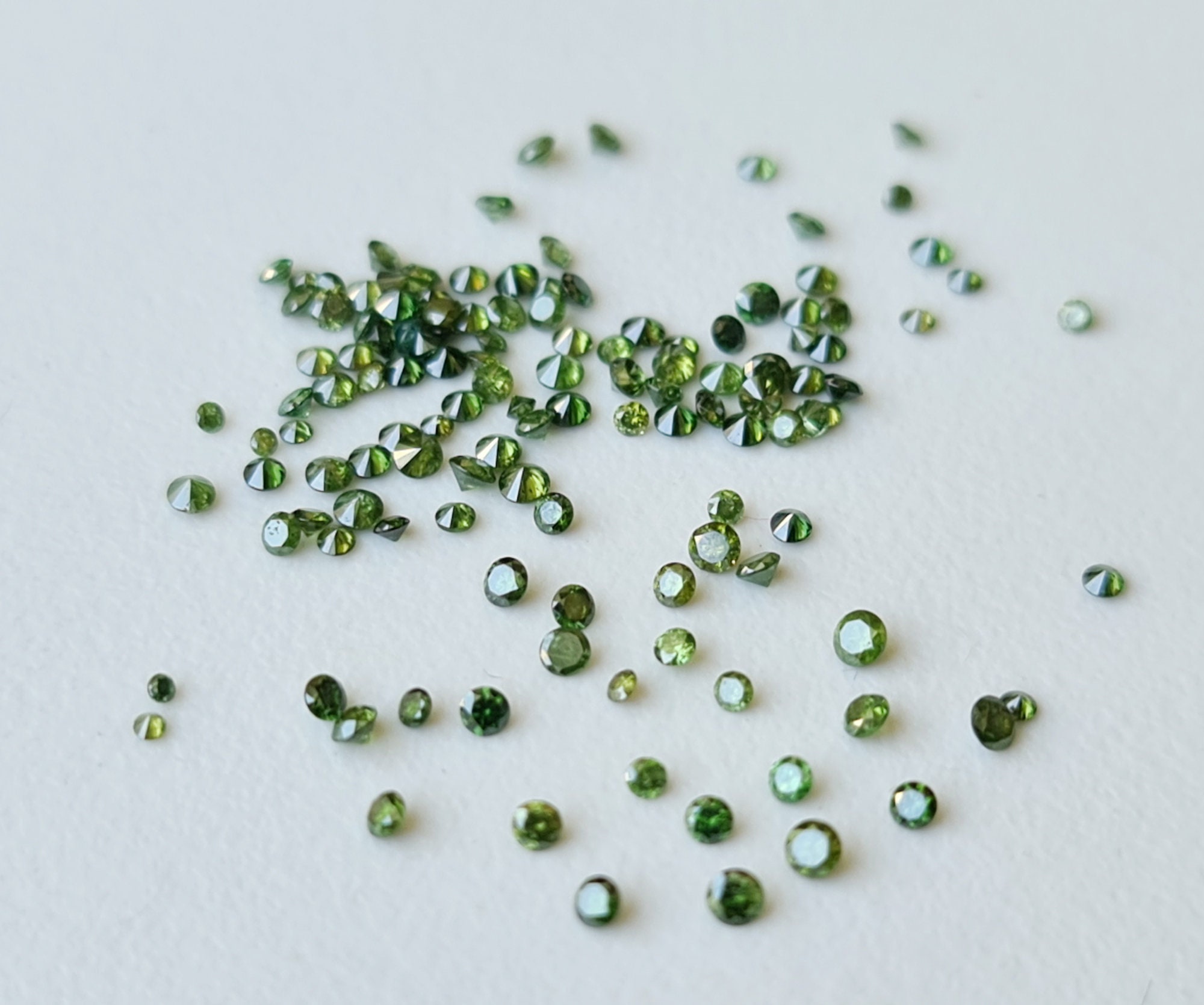 Melee Green Diamonds, 1.3-1.7 Mm Conflict Free Diamonds, Round Brilliant Cut Solitaire Faceted Green Diamond For Jewelry, 10pcs-pprk4