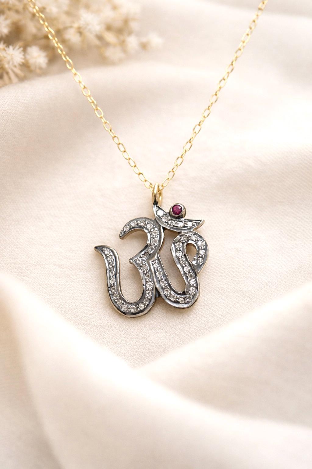 Dainty Diamond Om Necklace Gold Vermeil Aum Necklace, Yoga Necklace, Om Chain Pendant Necklace,gift For Her,spiritual Yoga Gift,yoga Jewelry