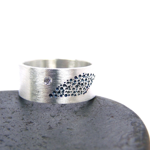 Modern Wide Men's Wedding Band Silver Small Diamond Oxidized Pattern Symbolic Meaningful Simple Ring For Him Groom Ceremony - Brilliant Wing