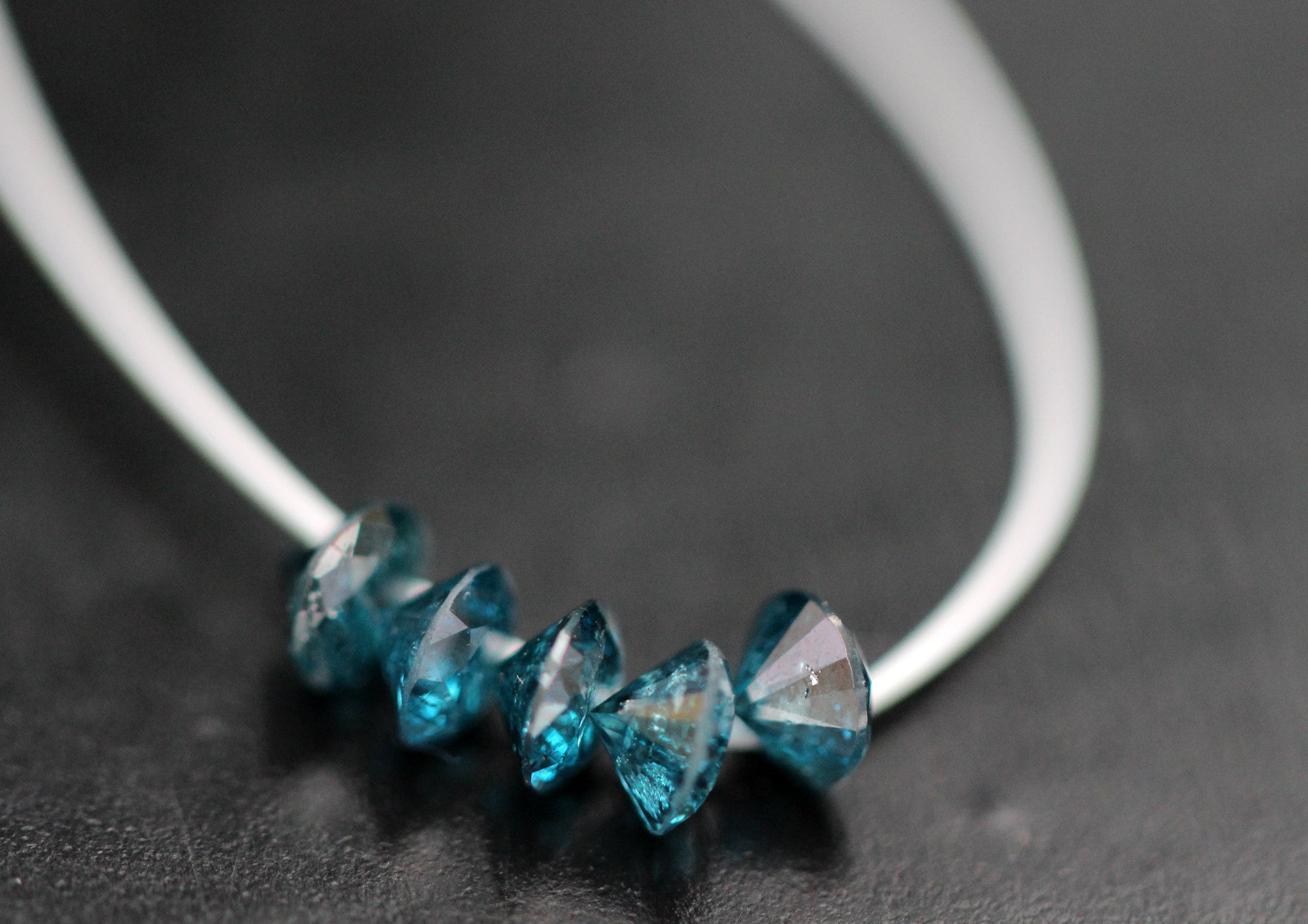 0.41 Ct 2.5mm Blue Solitaire Diamond, 0.3mm Center Drilled Solitaire Diamond, 5 Pcs Diamond Round Brilliant Cut Loose Diamonds - Pdd345