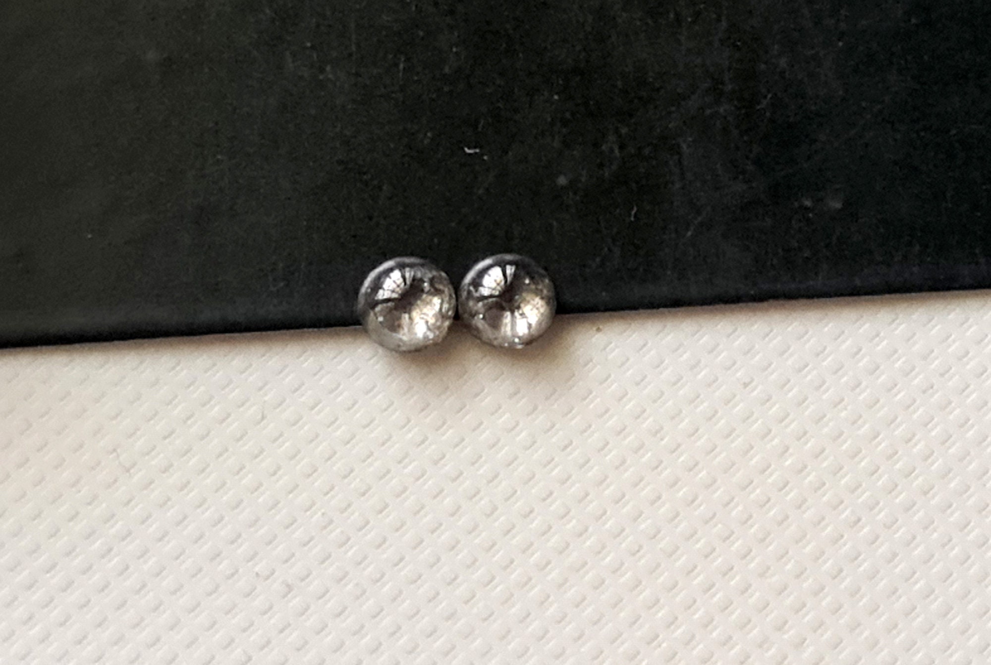 Salt And Pepper Round Polished Diamond Cabochon, Matched Pair Plain Flat Back Diamond For Studs / Earrings / Jewelry 2 Pcs 3.7mm - Pdd589