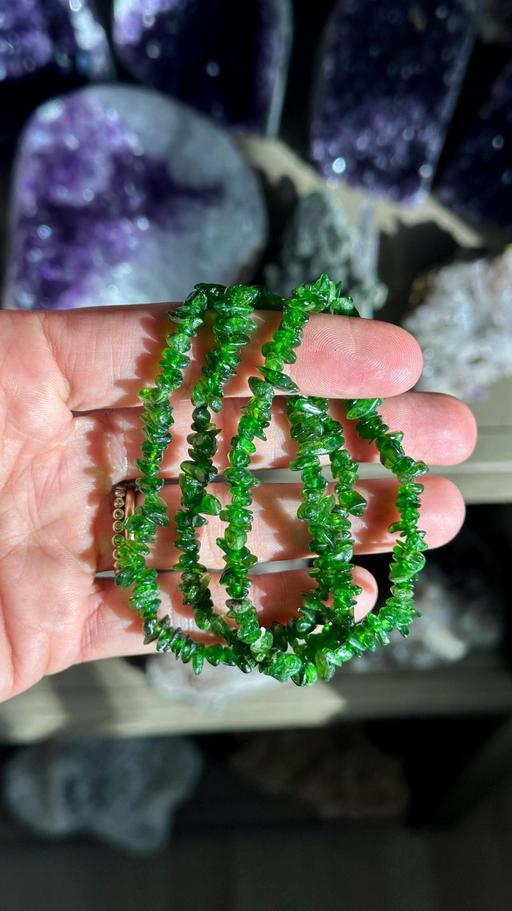 Chrome Diopside Tumbled Chip Bracelet Chrome Diopside Tumbled Chip Bracelet