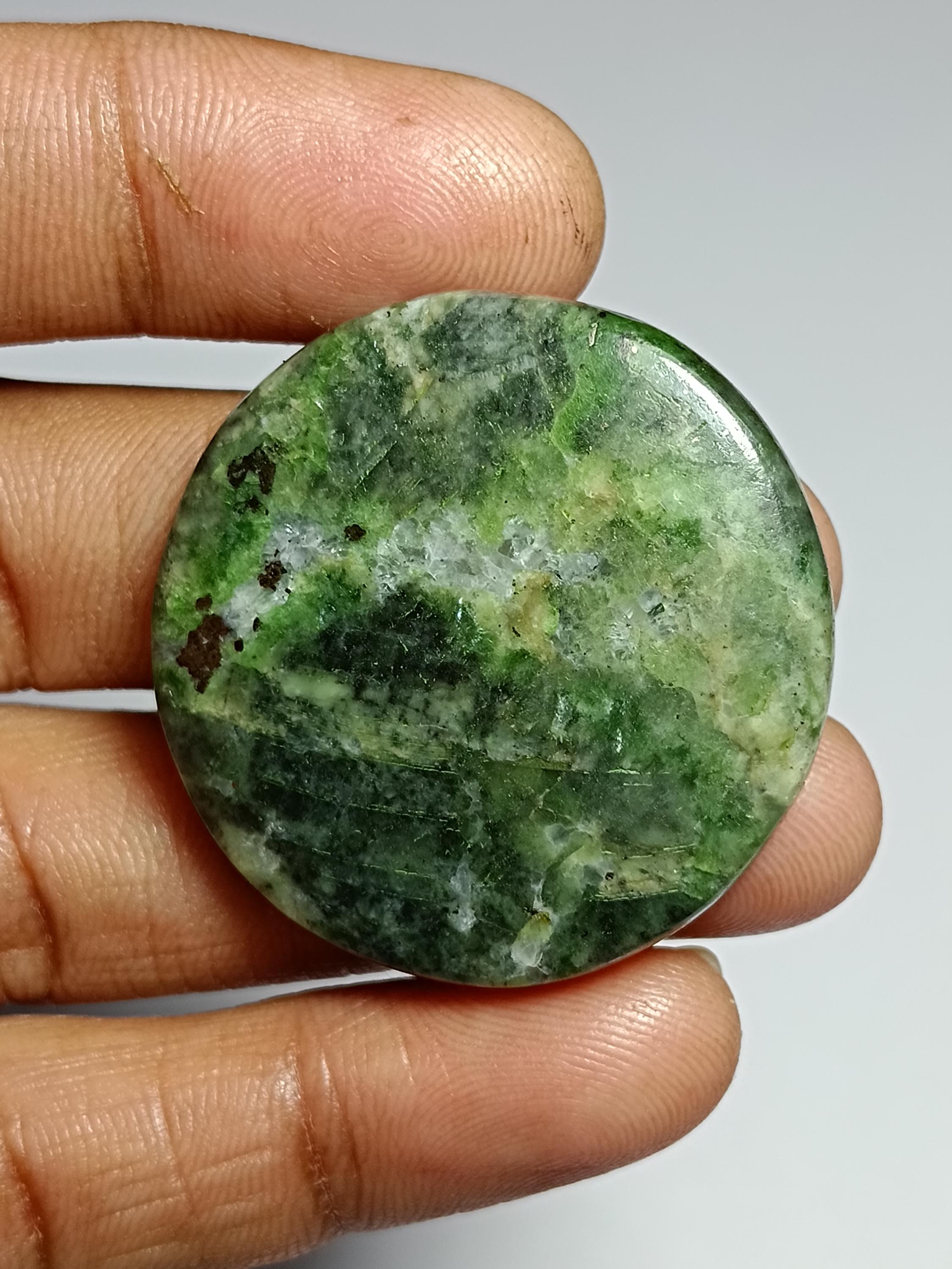 Diopside Cabochon: Natural Green Gemstone For Jewelry Making (78cts, 35x35mm)