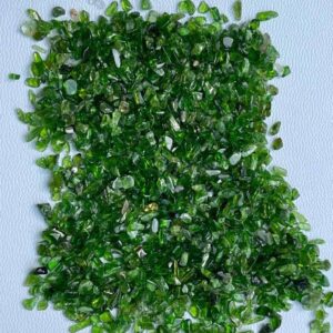 Chrome Diopside polished inlay chips 1 to 5mm size packet of 30 grams Chrome Diopside polished inlay chips 1 to 5mm size packet of 30 grams