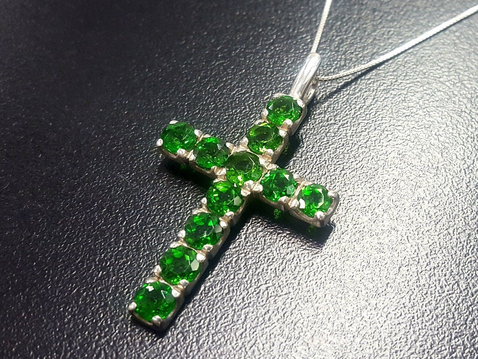 Cross Pendant, Chrome Diopside Pendant, Chrome Diopside, Symbolic Pendant, Bright Green Pendant, Christian Pendant, Green Vintage Pendant