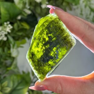 Diopside | 103g | - #3 (raw Green Crystal Specimen, Heart Chakra, Healing Stone, Love) Diopside | 103g | - #3 (raw Green Crystal Specimen, Heart Chakra, Healing Stone, Love)
