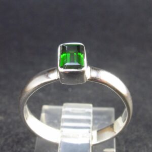 Modern Style Design!! Natural Faceted Intense Forest Green Chrome Diopside 925 Sterling Silver Ring - 2.6 Grams - Size 8.25