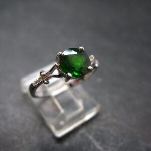 Modern Style Design!! Natural Faceted Intense Forest Green Chrome Diopside 925 Sterling Silver Ring - 1.90 Grams - Size 7.25