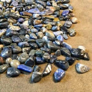 DUMORTIERITE Chips - 5-8mm - 1, 2, 4, or 8 oz - Gemstone Chips - Crystal Chips - Roller Bottle Chips - Healing Crystals - Arts & Crafts DUMORTIERITE Chips - 5-8mm - 1, 2, 4, or 8 oz - Gemstone Chips - Crystal Chips - Roller Bottle Chips - Healing Crystals - Arts & Crafts