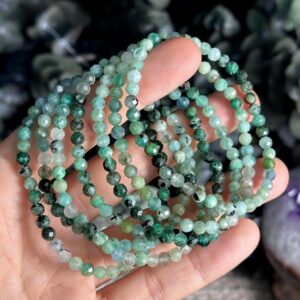 4.5mm Faceted Emerald Crystal Stretch Bracelet 4.5mm Faceted Emerald Crystal Stretch Bracelet