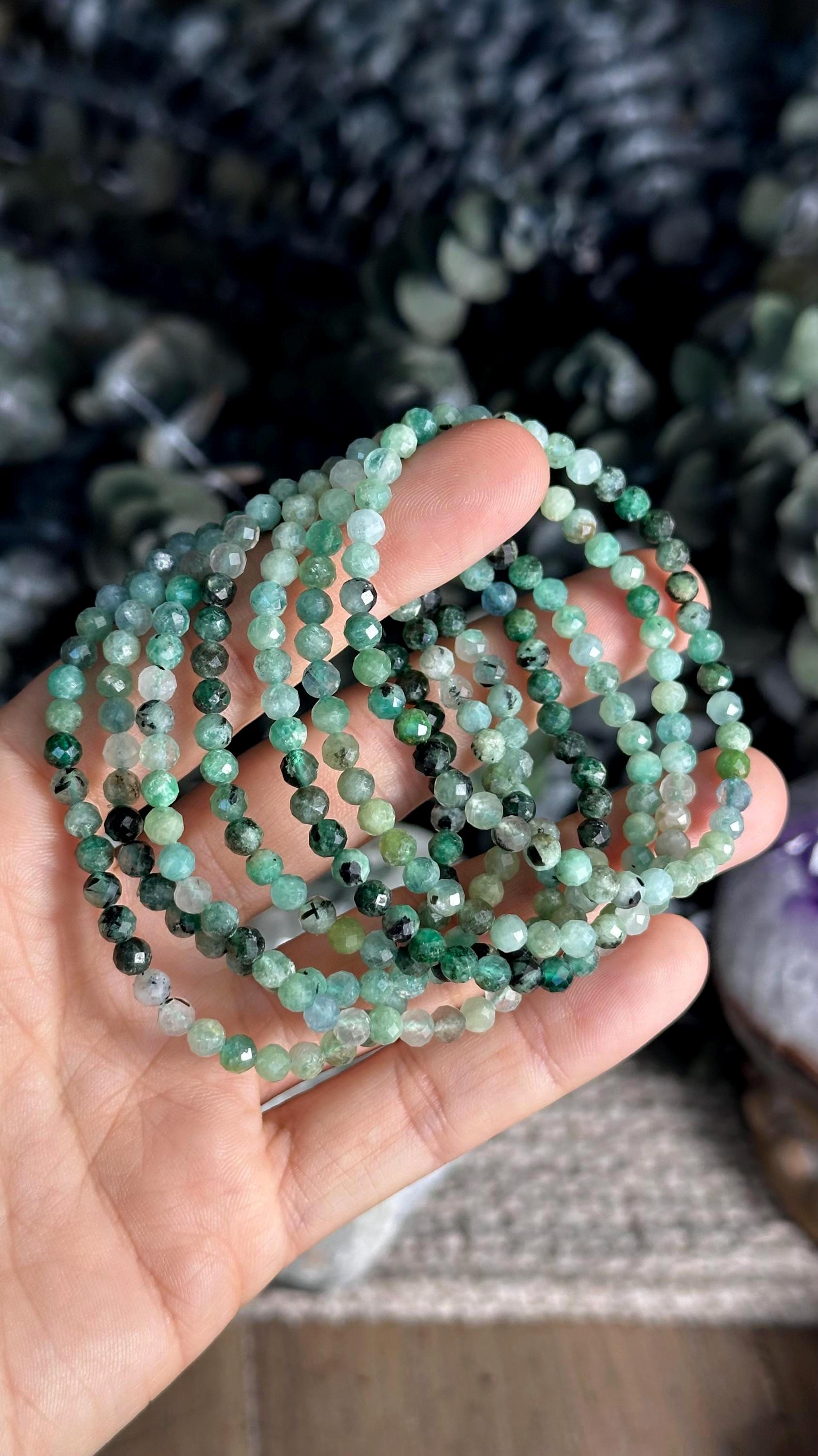 4.5mm Faceted Emerald Crystal Stretch Bracelet