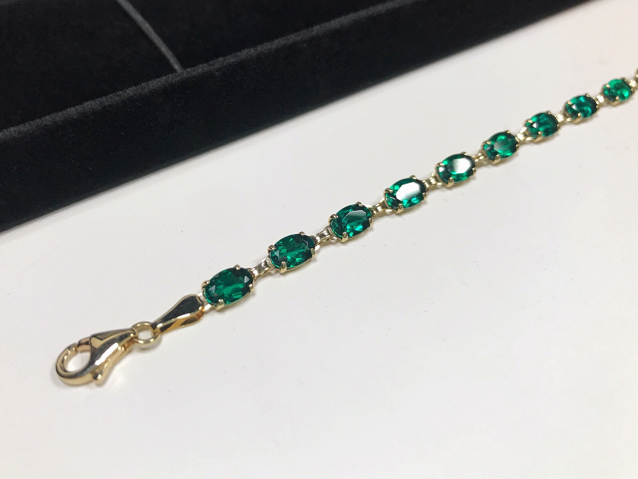 7cts Oval Cut Emerald Bracelet 14k Gold 7.25"