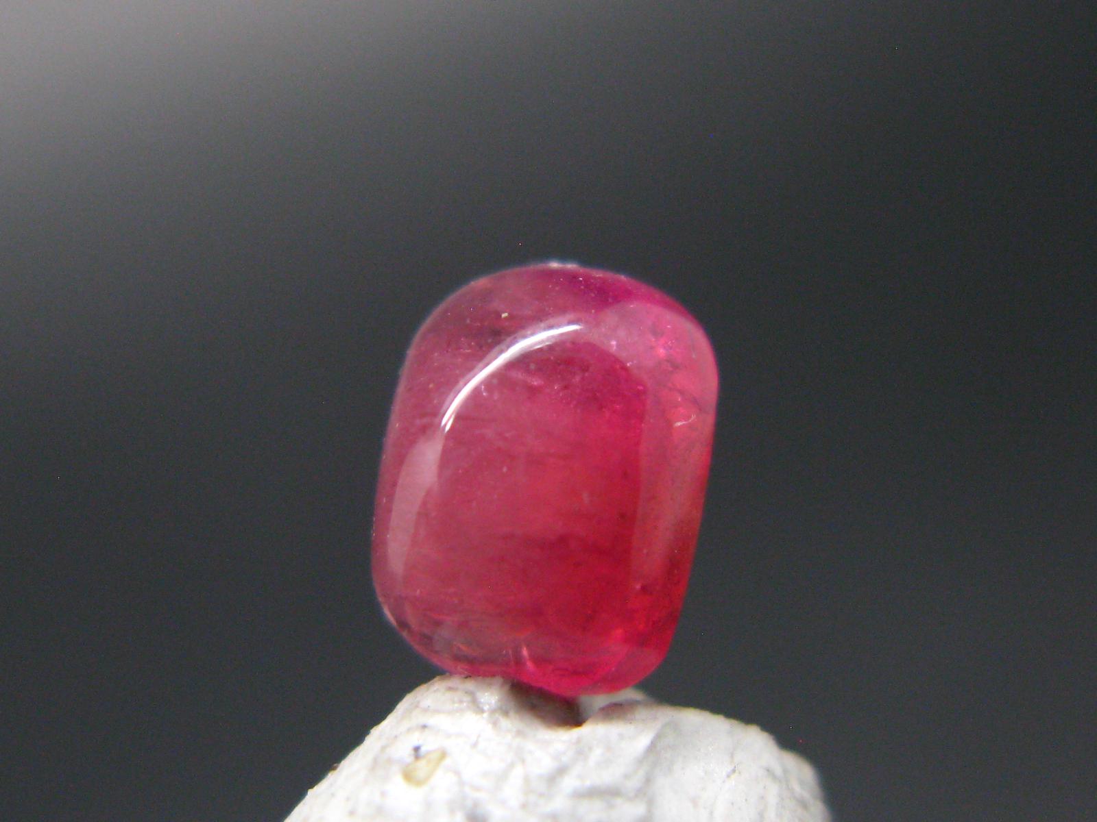 Rare Gem Bixbite Red Beryl Emerald Cabochon From Utah Usa - 0.66 Carats - 5.9x4.5 Mm