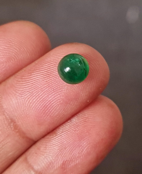 Zambian Emerald Round Cabochon: 1.15 Ct, 6mm Gemstone Zambian Emerald Round Cabochon: 1.15 Ct, 6mm Gemstone