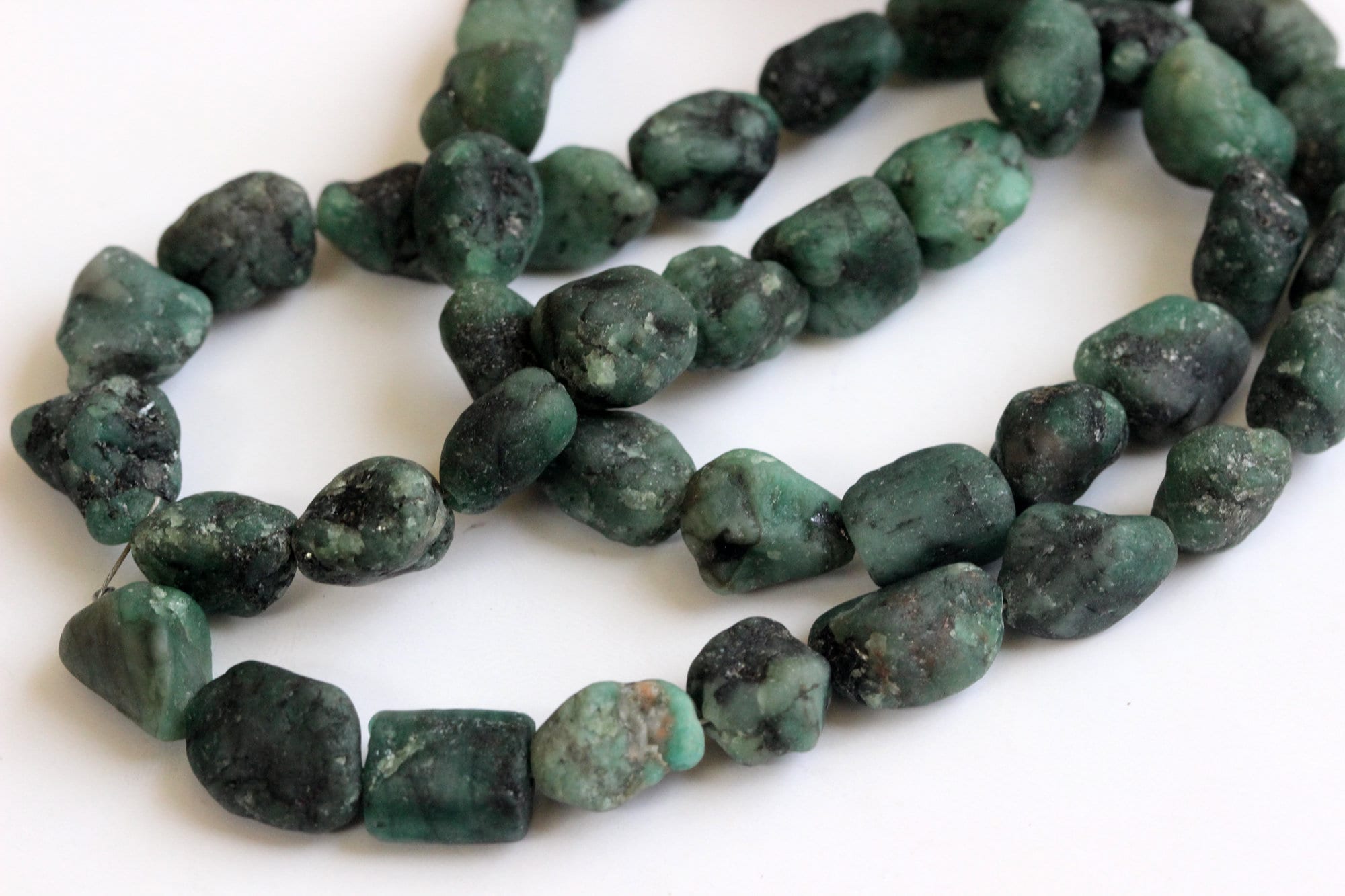 8-11mm Emerald Rough Beads, Drilled Emerald Raw Stones, Rough Emerald Gemstones, Loose Raw Emerald For Jewelry (5pcs To 10pcs Option)-pdg347