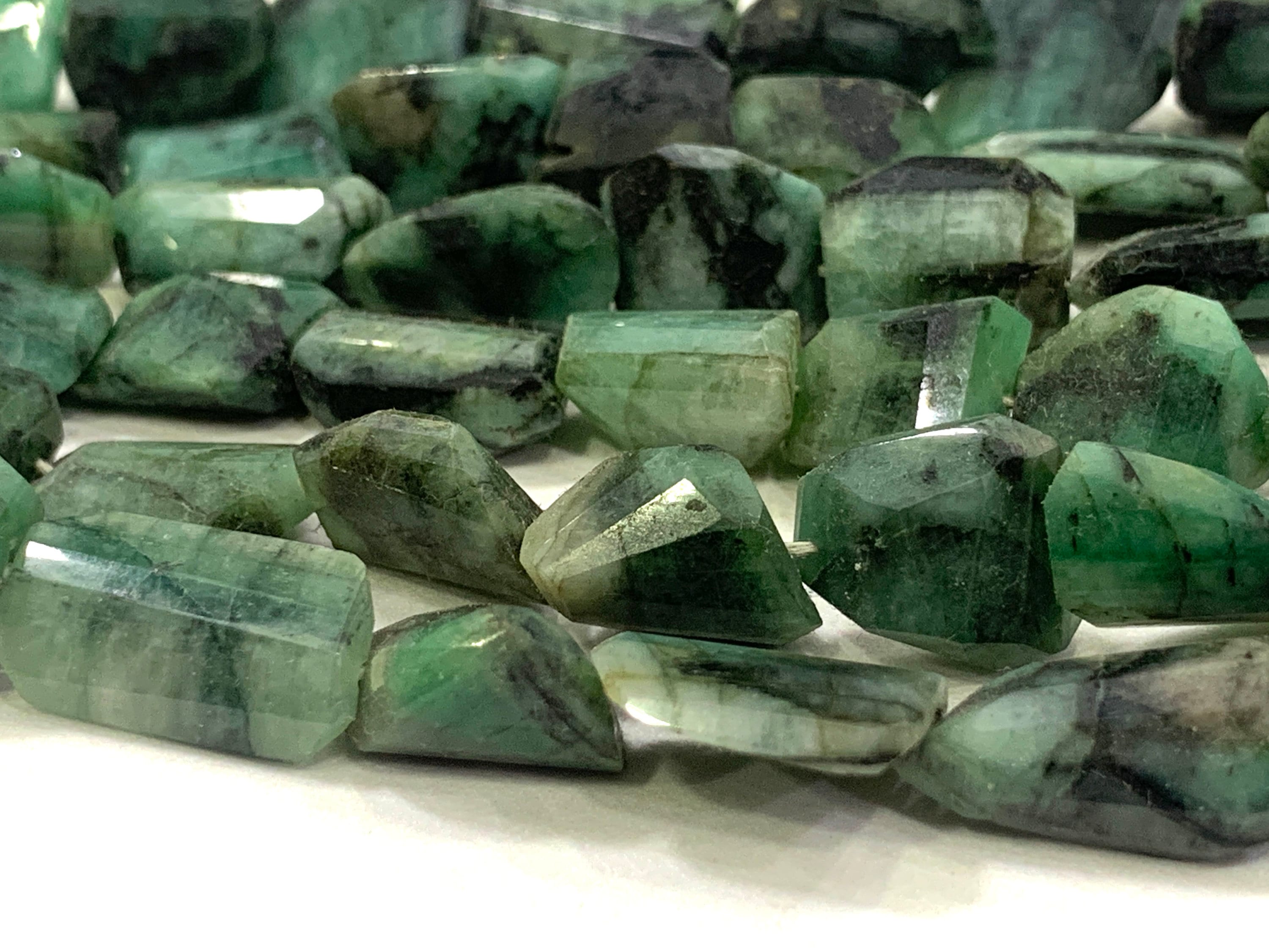 Natural Emerald Faceted Laser Cut Nuggets/tumble Shape Gemstone Beads Size- 11x9-22x22 Mm, 10 Inch Strand For Making Jewelry