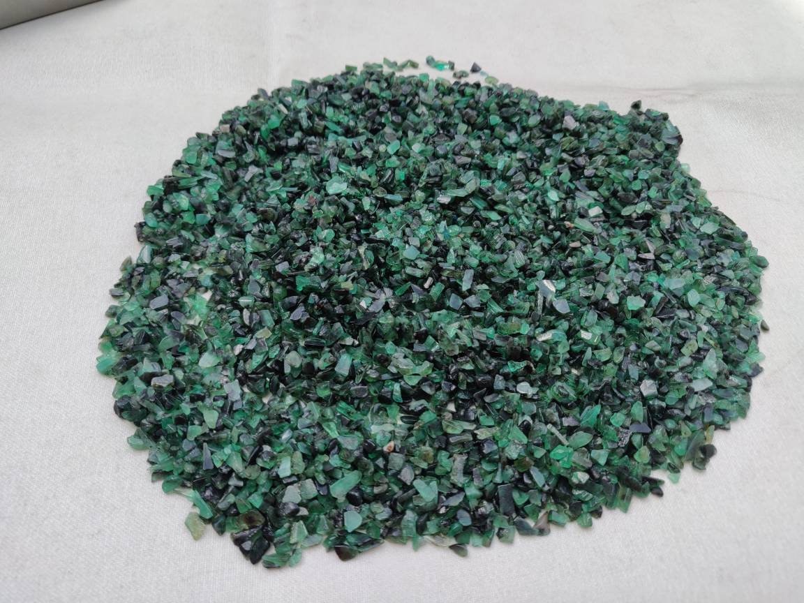 Emerald Gemstone Chips: Polished Inlay, Natural Healing Crystals (30grams)