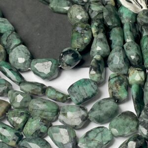 New Brand Emerald Faceted Nuggets Beads,emerald Beads Size 15-20 Mm Approx Strand Length 14 Inches