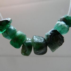 Raw Emeralds Crystals-6-7mm Beads - 8 Pcs Gemstone -jewelry Making- Craft Natural Beads