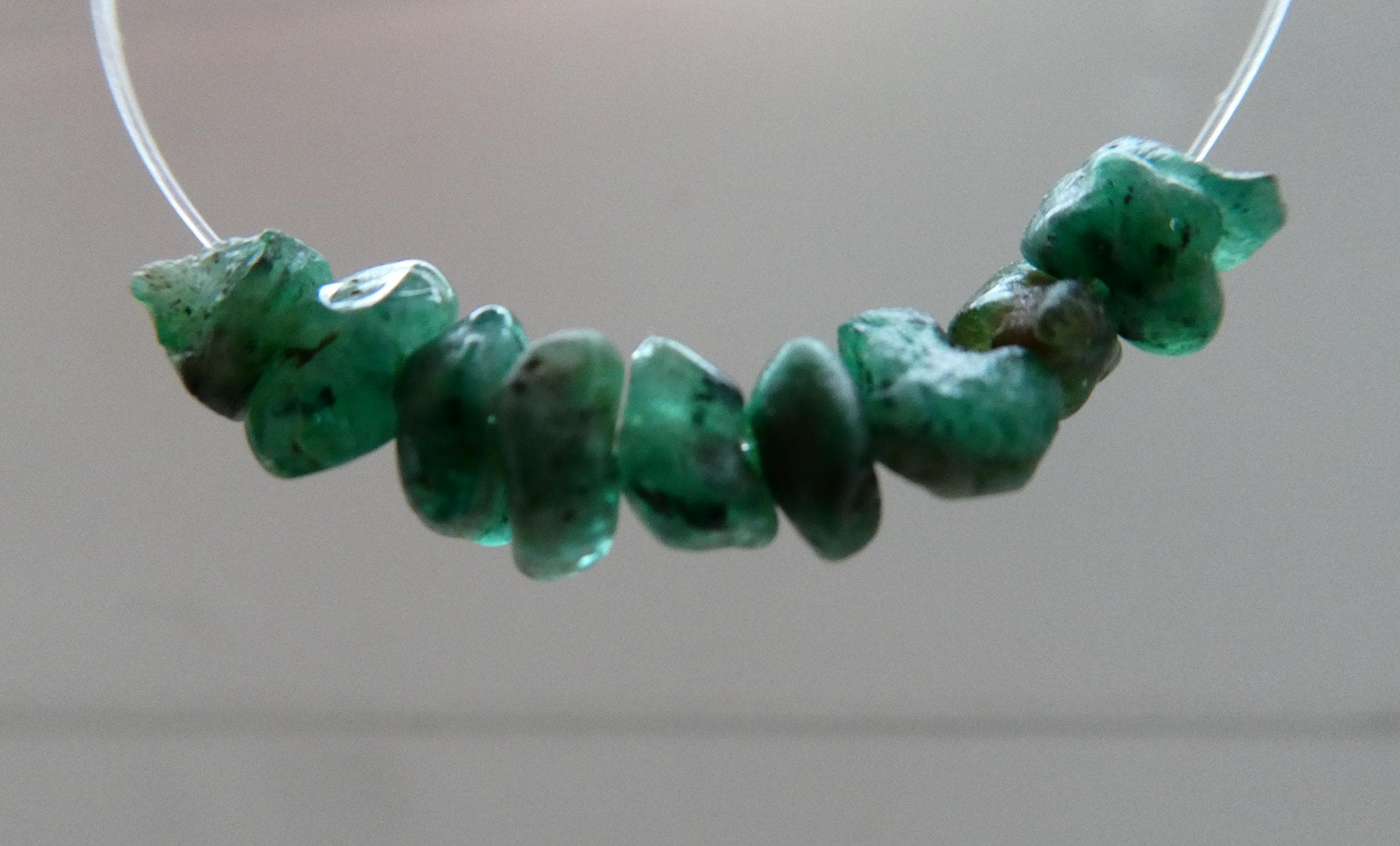 Raw Emeralds Crystals 3-4mm Beads- 1in Strand Gemstone -natural Craft Beads-jewelry Making