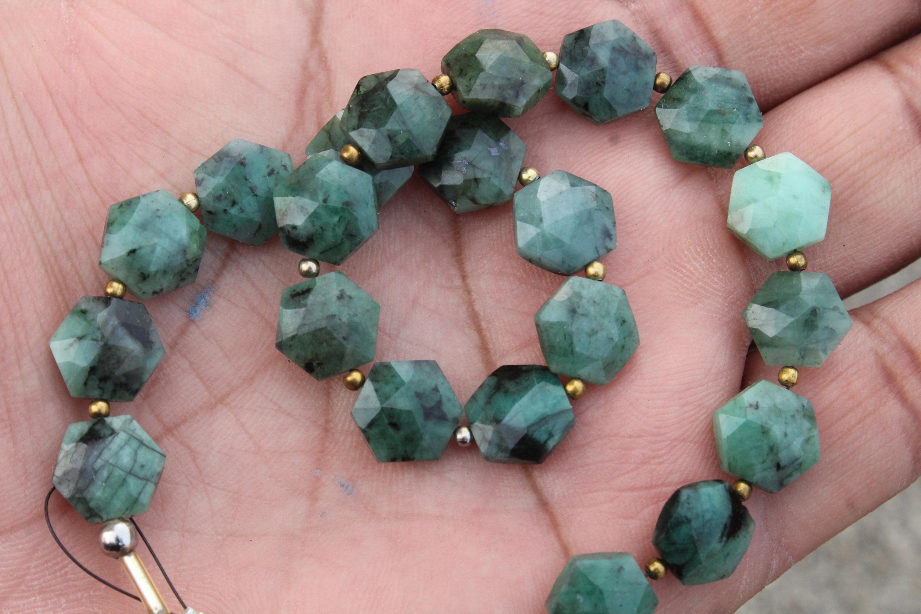 Emerald Gemstone Faceted Briolette Beads I 10 Pieces Hexagon-shaped I Size 11x12 Mm App. I Jewelry Setting [c376]