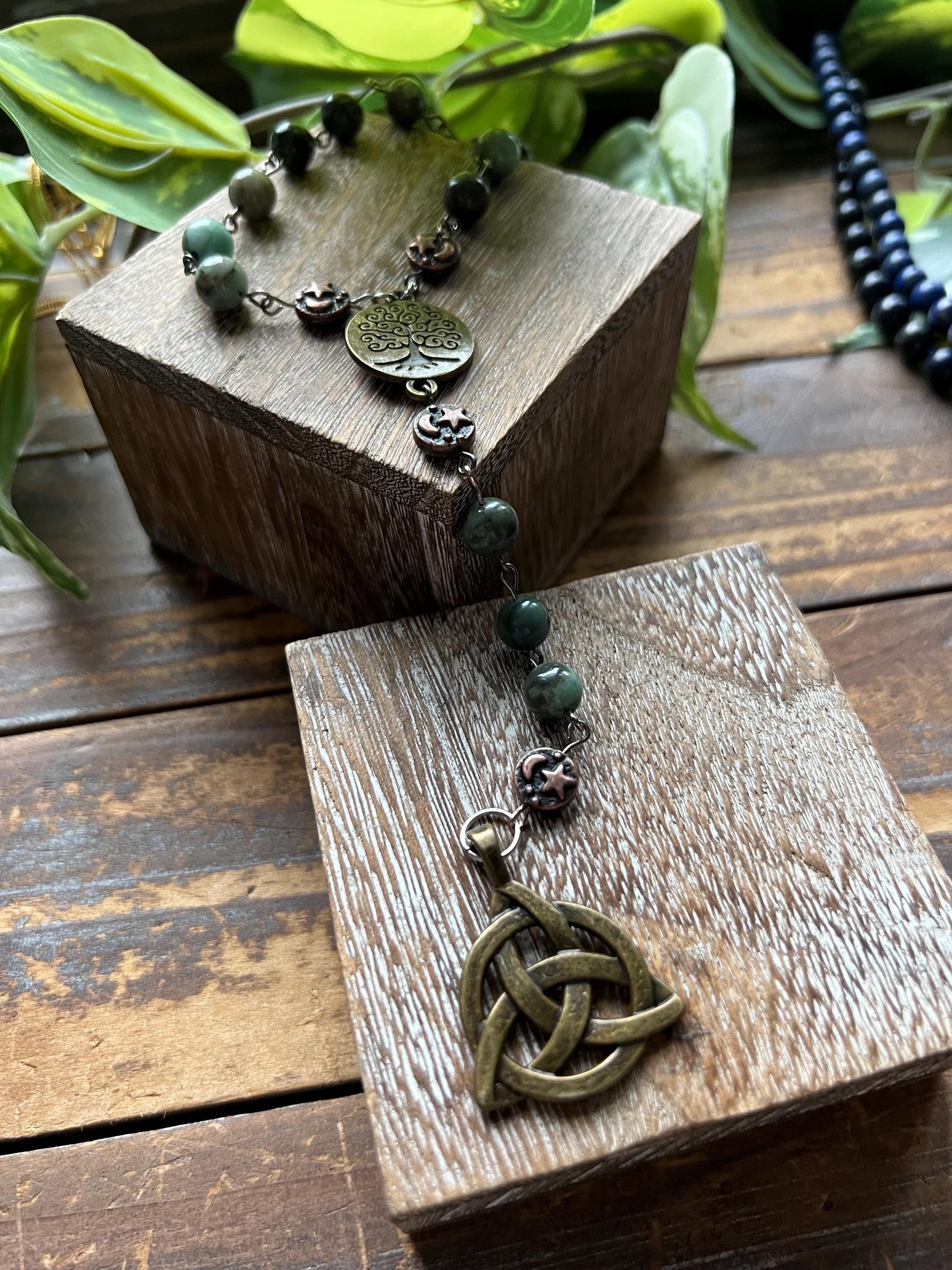 Emerald Mini Rosary / Pocket Rosary - Attuned To Goddess Freya, Crystals, Prayer Beads Emerald Mini Rosary / Pocket Rosary - Attuned To Goddess Freya, Crystals, Prayer Beads