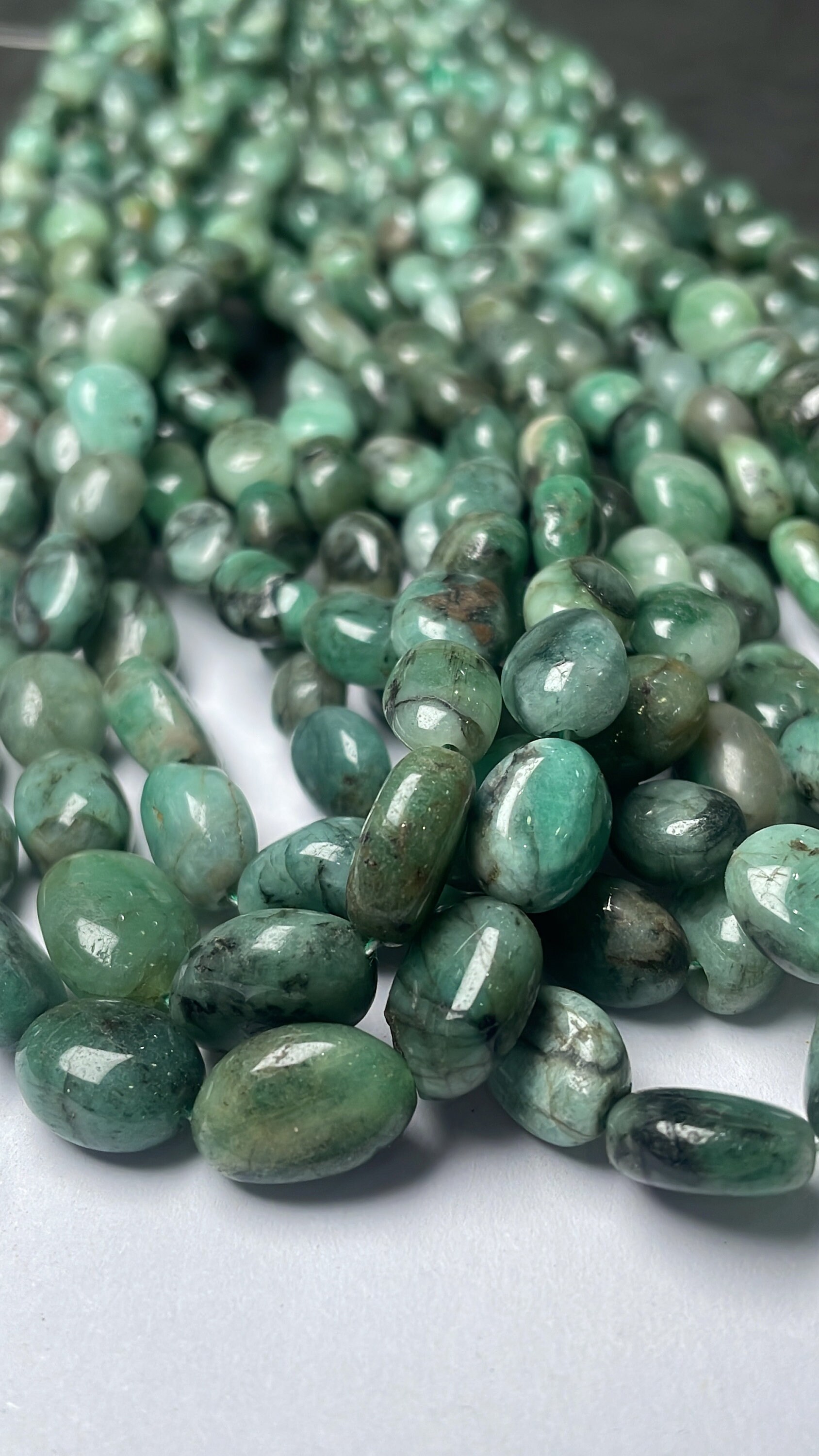 Natural Emerald Smooth Oval Shaped Beads Size 5/7-9/12 Mm Approx Emerald "17" Inches Beads Strand Natural Emerald Smooth Oval Shaped Beads Size 5/7-9/12 Mm Approx Emerald "17" Inches Beads Strand