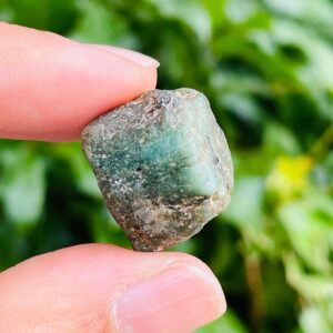 Raw Emerald Crystal (7.3G) Rough Emerald COLOMBIAN Natural Green Raw Crystal Rough Mineral Specimen Stone - Rare Emerald Stone Raw Emerald Crystal (7.3G) Rough Emerald COLOMBIAN Natural Green Raw Crystal Rough Mineral Specimen Stone - Rare Emerald Stone