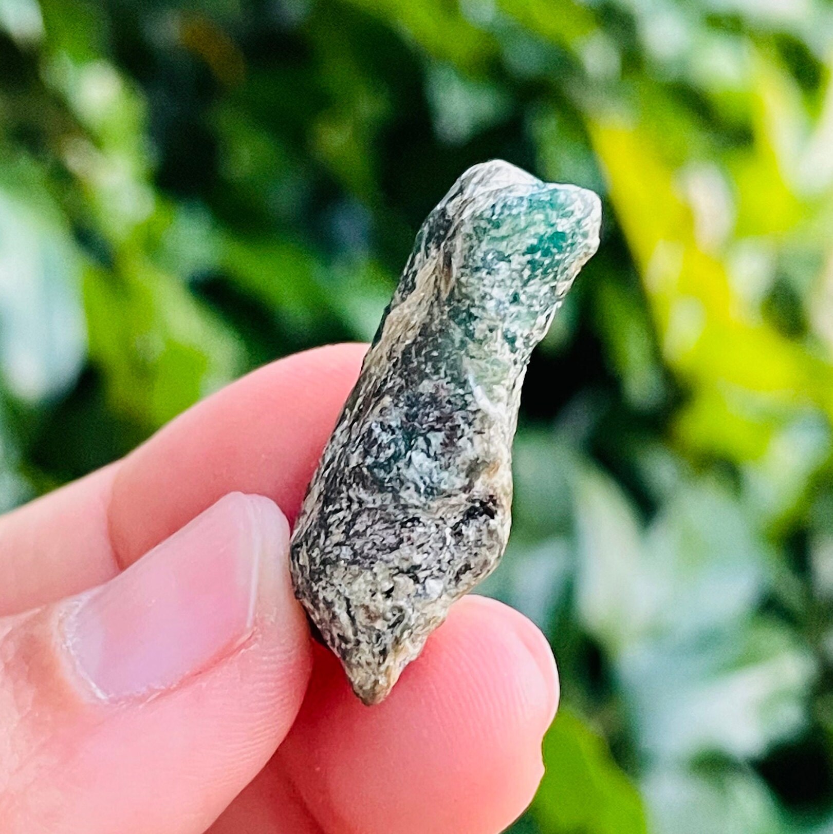 Raw Emerald Crystal (8.2g) Rough Emerald Colombian Natural Green Raw Crystal Rough Mineral Specimen Stone - Rare Emerald Stone Raw Emerald Crystal (8.2g) Rough Emerald Colombian Natural Green Raw Crystal Rough Mineral Specimen Stone - Rare Emerald Stone