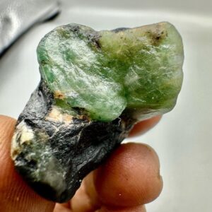 Emerald Raw Crystal Healing Specimen Specimen | Loose Rough Gemstone, 89 Ct For Jewellery Emerald Raw Crystal Healing Specimen Specimen | Loose Rough Gemstone, 89 Ct For Jewellery