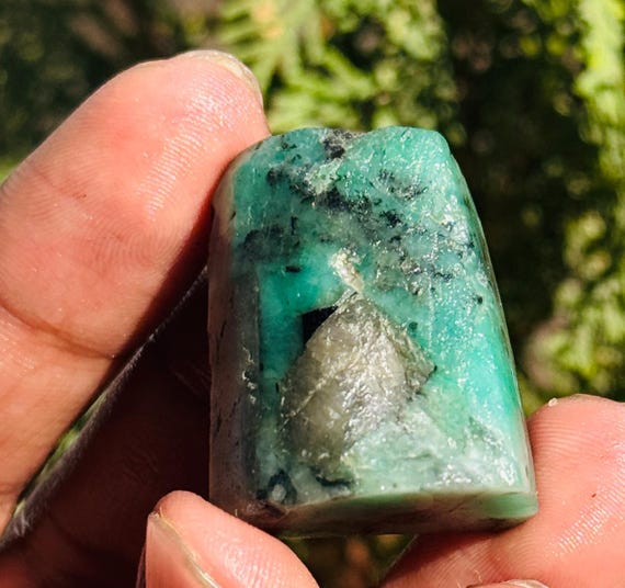 Raw Emrald Gemstone Natural Rough Crytal Jewelry For Making Best Quality Raw Emrald Gemstone Natural Rough Crytal Jewelry For Making Best Quality