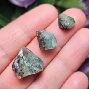 Himalayan Emerald Crystal - Raw Emerald - Green Emerald - Natural Emerald - Emerald Crystal Specimen - Raw Emerald Stone - Emerald Crystal