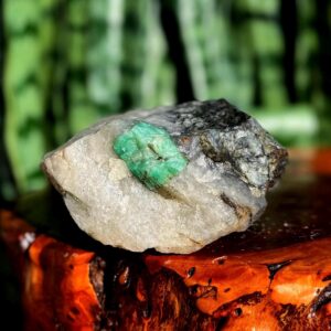 Natural Emerald in Matrix - Green Beryl Specimen - healing crystal - emerald crystal Natural Emerald in Matrix - Green Beryl Specimen - healing crystal - emerald crystal