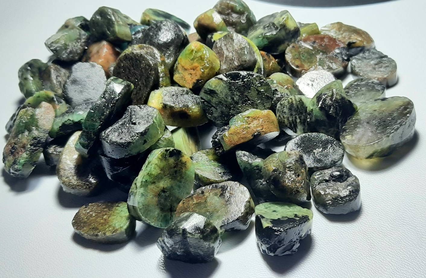 Natural Emerald Rough Stone: Big Size Gemstone For Jewelry Making
